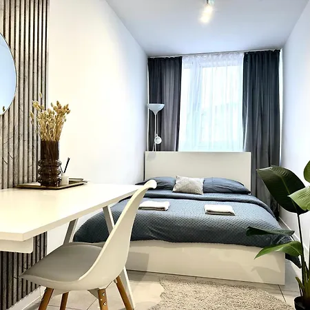 Appartement Moonlight ~ Self Check-in 24 ~ Parking & Lift *